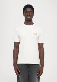 Футболка Футболка