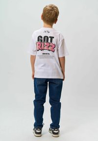 Футболка Футболка