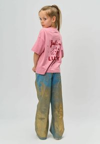 Футболка Футболка