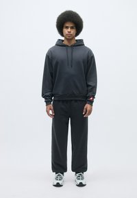 Толстовка Толстовка