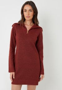 Вязаное платье Вязаное платье