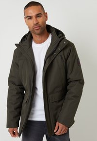 Зимняя куртка Зимняя куртка