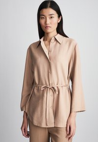 Блузка-рубашка Блузка-рубашка