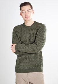 Пуловер Пуловер