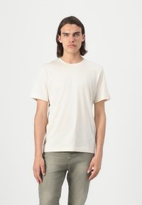 Футболка Футболка