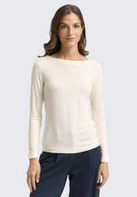 Лонгслив Лонгслив