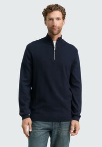 Пуловер Пуловер