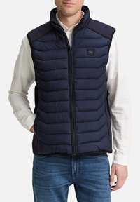 Жилет Жилет