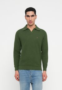 Пуловер Пуловер