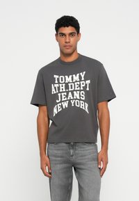 Футболка Футболка