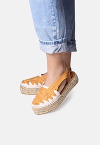 Эспадрильи Эспадрильи