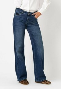 Джинсы Джинсы