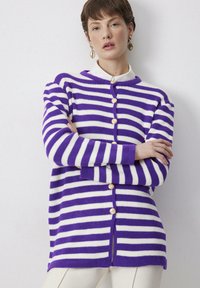 Длинный кардиган Длинный кардиган