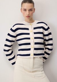 Кардиган Кардиган