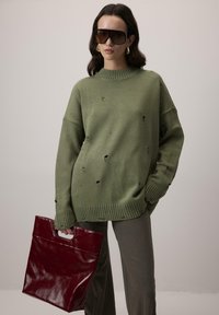 Пуловер Пуловер