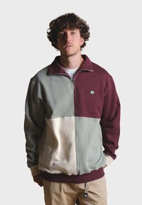 Толстовка Толстовка