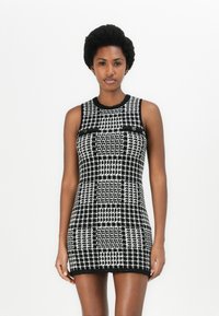 Твинсет Твинсет