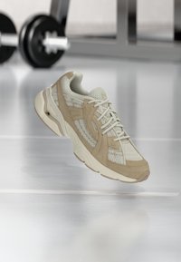 Тренировочные кроссовки Тренировочные кроссовки