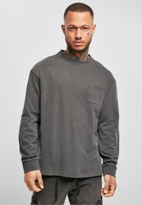 Лонгслив Лонгслив