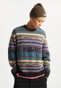 Пуловер Пуловер