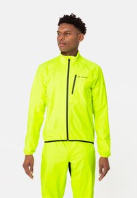 Спортивная куртка Спортивная куртка