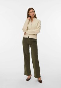 Жилет Жилет