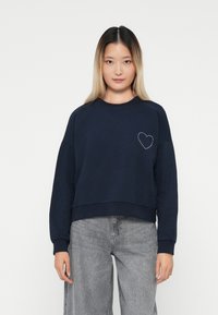 Толстовка Толстовка