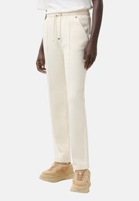 Спортивные штаны Спортивные штаны