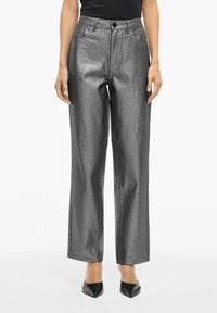 Прямые джинсы Прямые джинсы