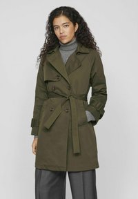 Тренч Тренч