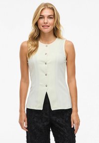 Жилет Жилет