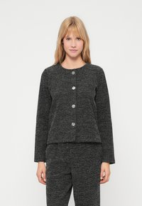 Вязаная кофта Вязаная кофта