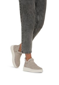 Ботинки Ботинки