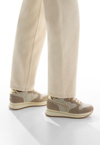 Сникерсы Сникерсы