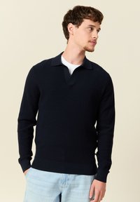 Пуловер Пуловер