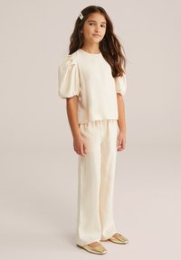 Блузка Блузка