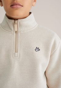 Пуловер Пуловер