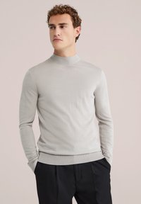 Пуловер Пуловер