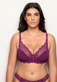 Бюстгальтер Бюстгальтер