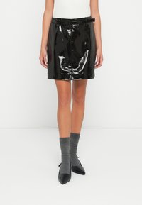 Кожаная юбка Кожаная юбка