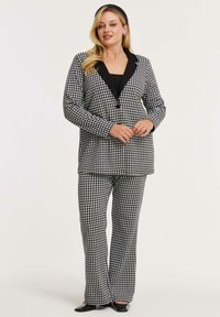 Блейзер Блейзер