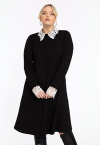 Платье Платье