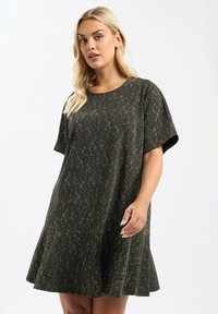 Короткое платье Короткое платье