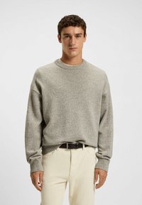 Пуловер Пуловер