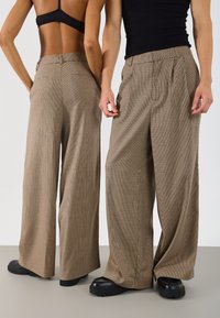 Брюки Брюки