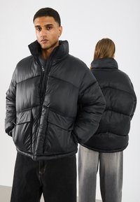 Зимняя куртка Зимняя куртка