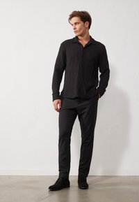 Ботинки на шнуровке Ботинки на шнуровке