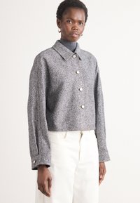 Короткая куртка Короткая куртка