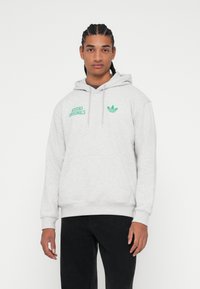 Пуловер с капюшоном Пуловер с капюшоном