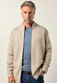 Вязаная кофта Вязаная кофта